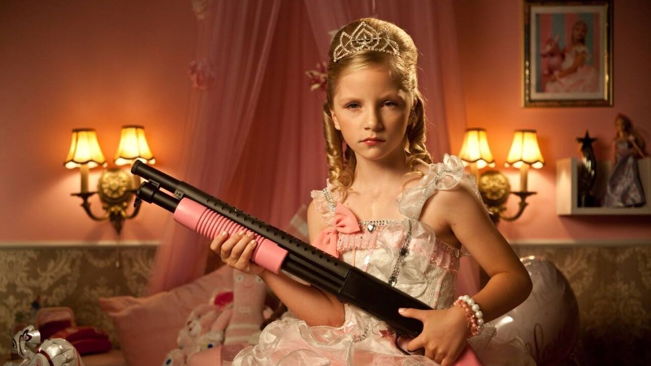 Filmstill vom Filmuni Film KIDS fOR GUNS, Kamera von Valentin Selmke (öffnet Vergrößerung des Bildes)