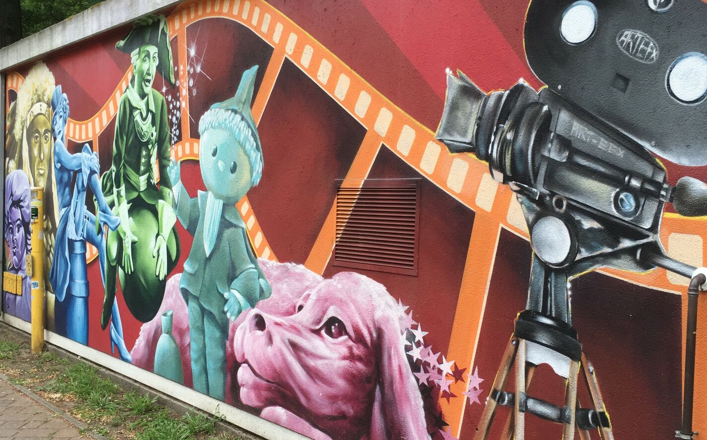 Gasdruckregelanlage in Potsdam-Babelsberg gestaltet von der Firma Art-EFX. Foto: Anna Luise Kiss (öffnet Vergrößerung des Bildes)