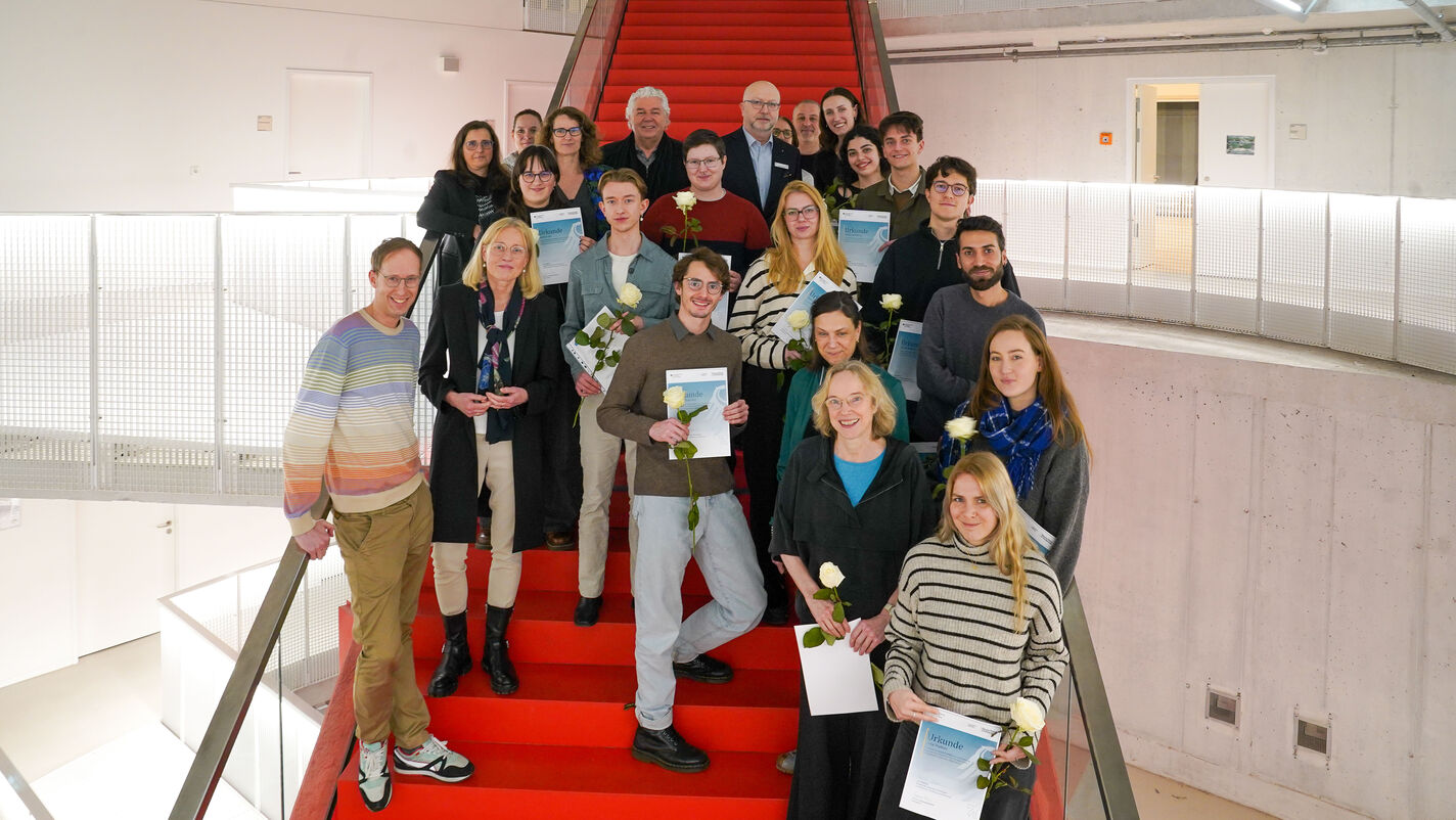 Gruppenfoto von der Vergabe des Deutschlandstipendium und DAAD Preis am 28.01.2025, Copyright Filmuniversität Babelsberg KONRAD WOLF (öffnet Vergrößerung des Bildes)