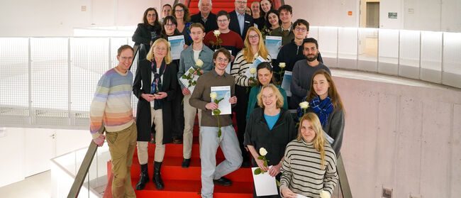 Gruppenfoto von der Vergabe des Deutschlandstipendium und DAAD Preis am 28.01.2025, Copyright Filmuniversität Babelsberg KONRAD WOLF